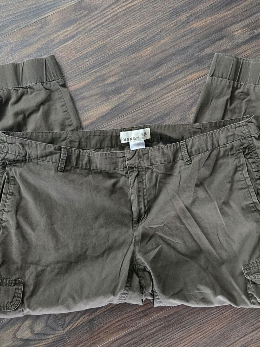 OLD NAVY Women's Cargo/Grunge Khaki Cotton Pants SIZE 18